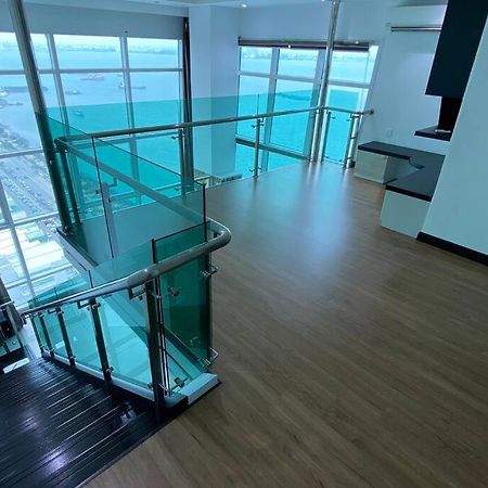The Maritime Suite @ Panoramic Duplex 海景の家 Jelutong Buitenkant foto