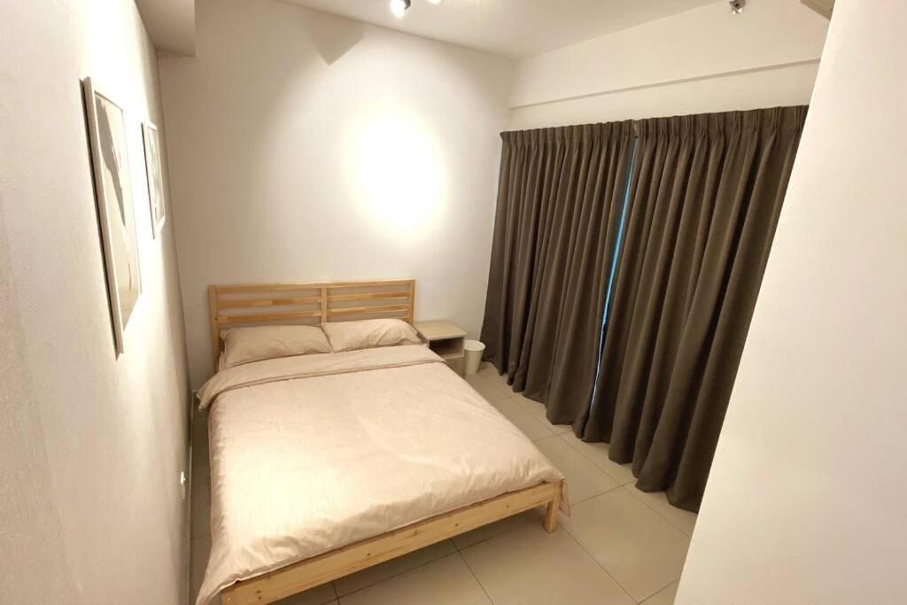The Maritime Suite @ Panoramic Duplex 海景の家 Jelutong Buitenkant foto