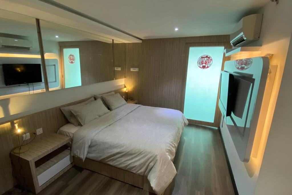 The Maritime Suite @ Panoramic Duplex 海景の家 Jelutong Buitenkant foto
